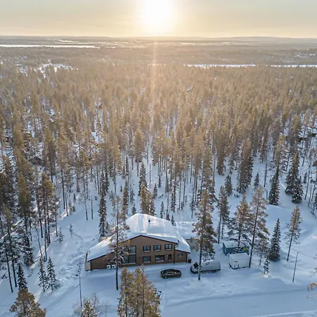 Kaira Yllaes By Aavalevi * Ylläsjärvi